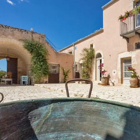Country house Terre Di Cavalusi Relais *